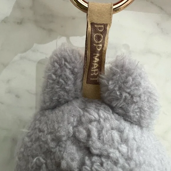 Authentic The Monsters Macaroon- Sesame Bean - Picture 6 of 16